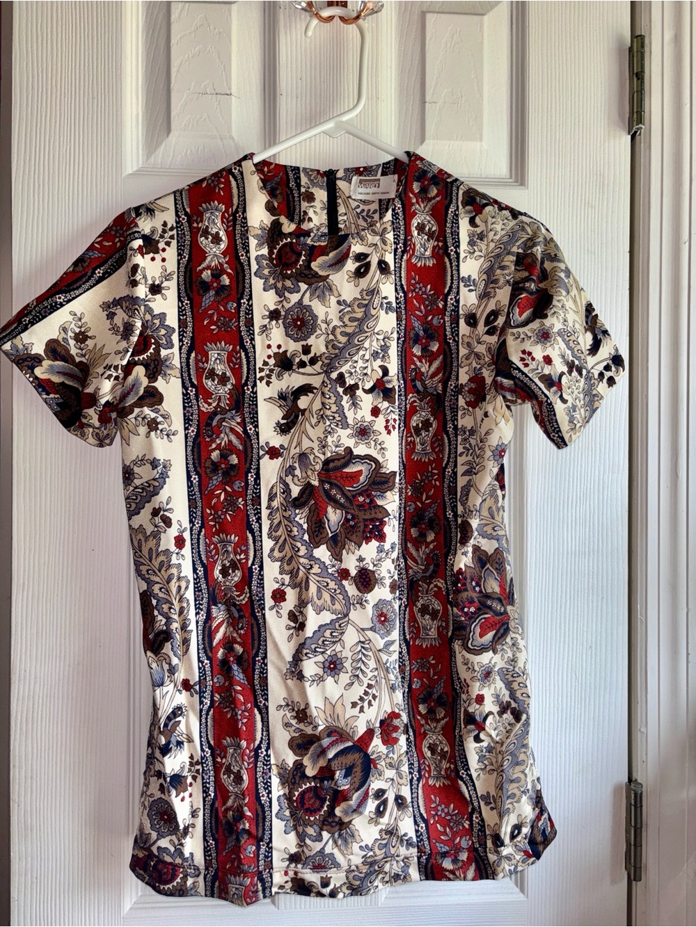 Vintage Montgomery Ward women’s paisley top